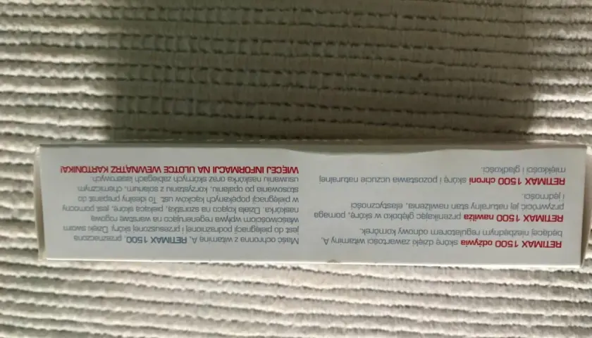Retimax 1500 opinie: Maść z witaminą A odżywia i nawilża skórę, przywracając jej elastyczność i gładkość. Idealna po opalaniu i zabiegach.
